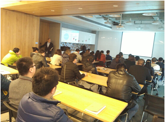 ���Yůͨ�c�A�H�������b��M(j��n)�п՚��{(di��o)��(ji��)�Ľ�����(hu��)